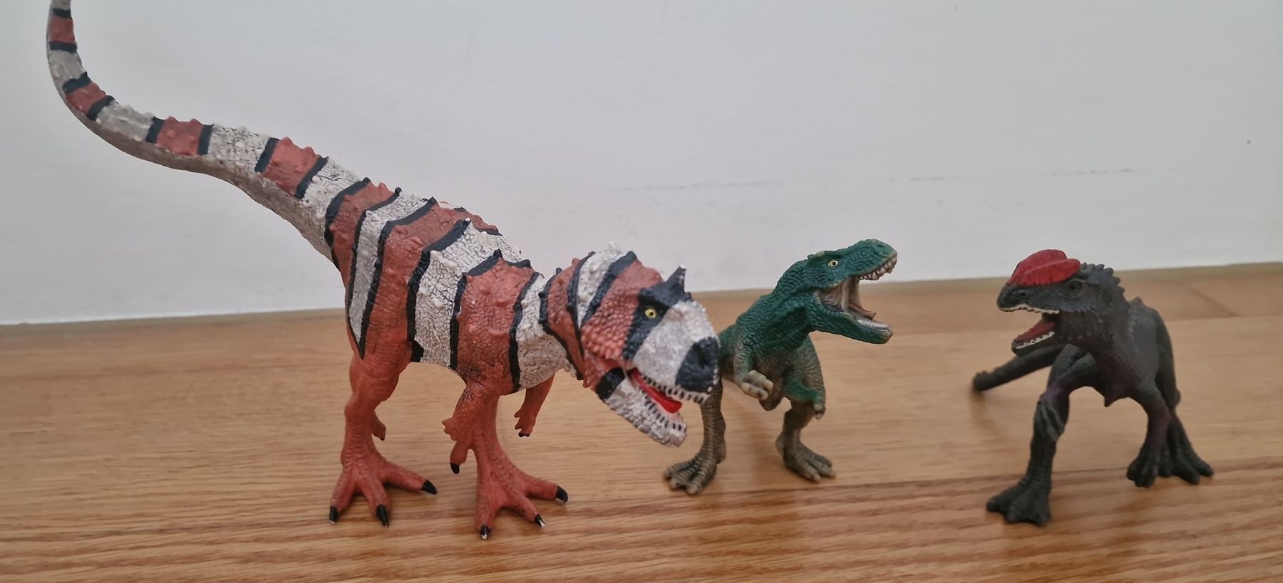 Schleich Figuren: 3 coole Schleich Dinosaurier-Figuren – Gebraucht aus Uetikon am See von Walkingtothemoon