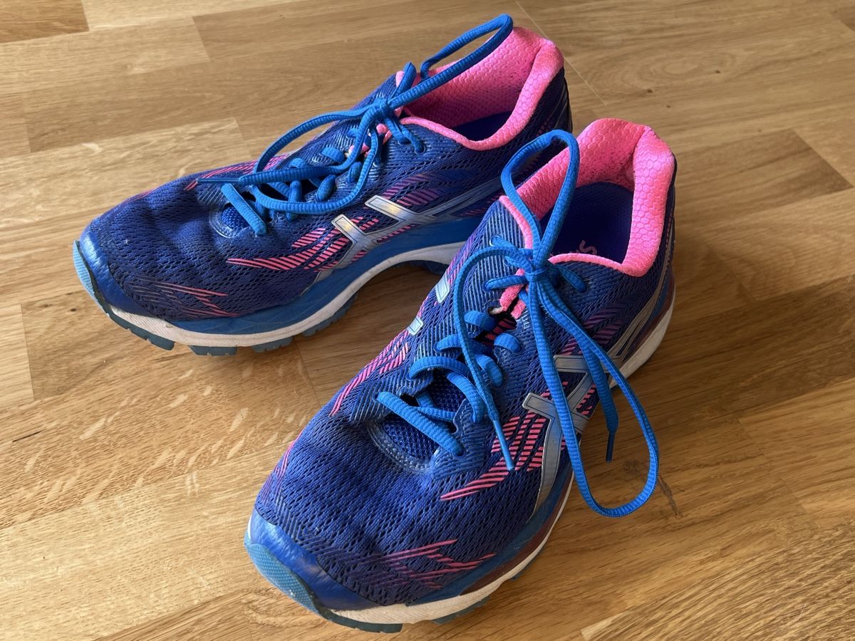 Asics Scarpe da uomo: Asics Gel, Laufschuhe, Grösse 40 – Usato da Frick venduto da clembou