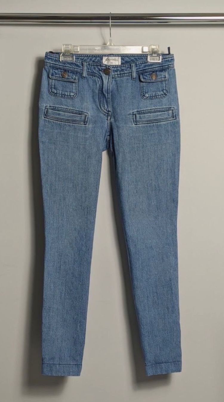 Chanel Jeans: Jeans Chanel Hose – Usato da Zell LU venduto da AliAli24 1