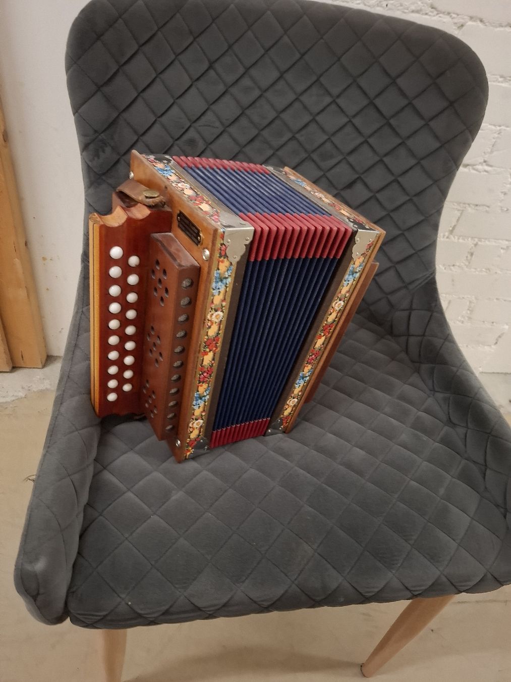Strumenti musicali: langnauer orgeli – Usato da Villeneuve venduto da BibiVintage