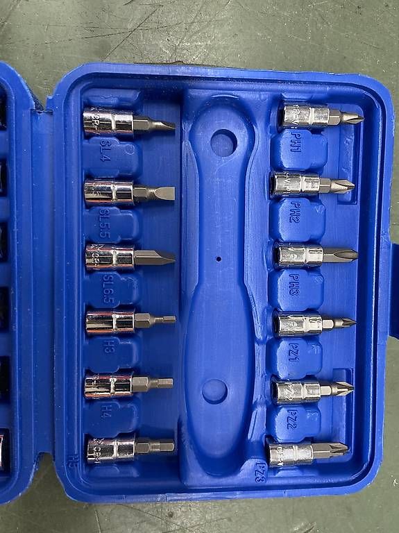 Tutti gli attrezzi: Powerfix schraub satz  – Usato da Würenlos venduto da isa_pt8p 1