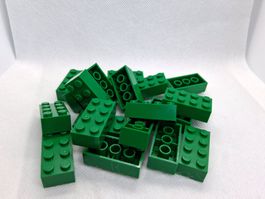 Lego 20 Stk. Brick 2x4 grün (new)