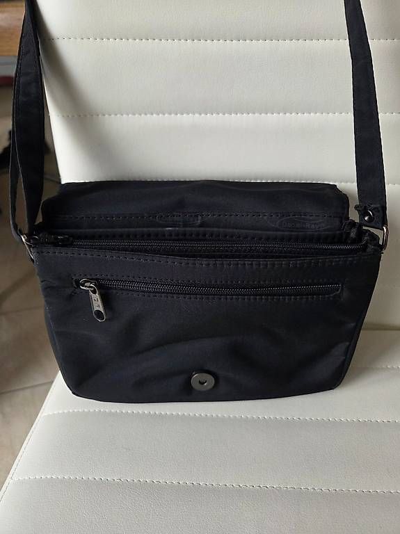 Borse da donna: Handtasche – Usato da Triengen venduto da hap_5f5y 3
