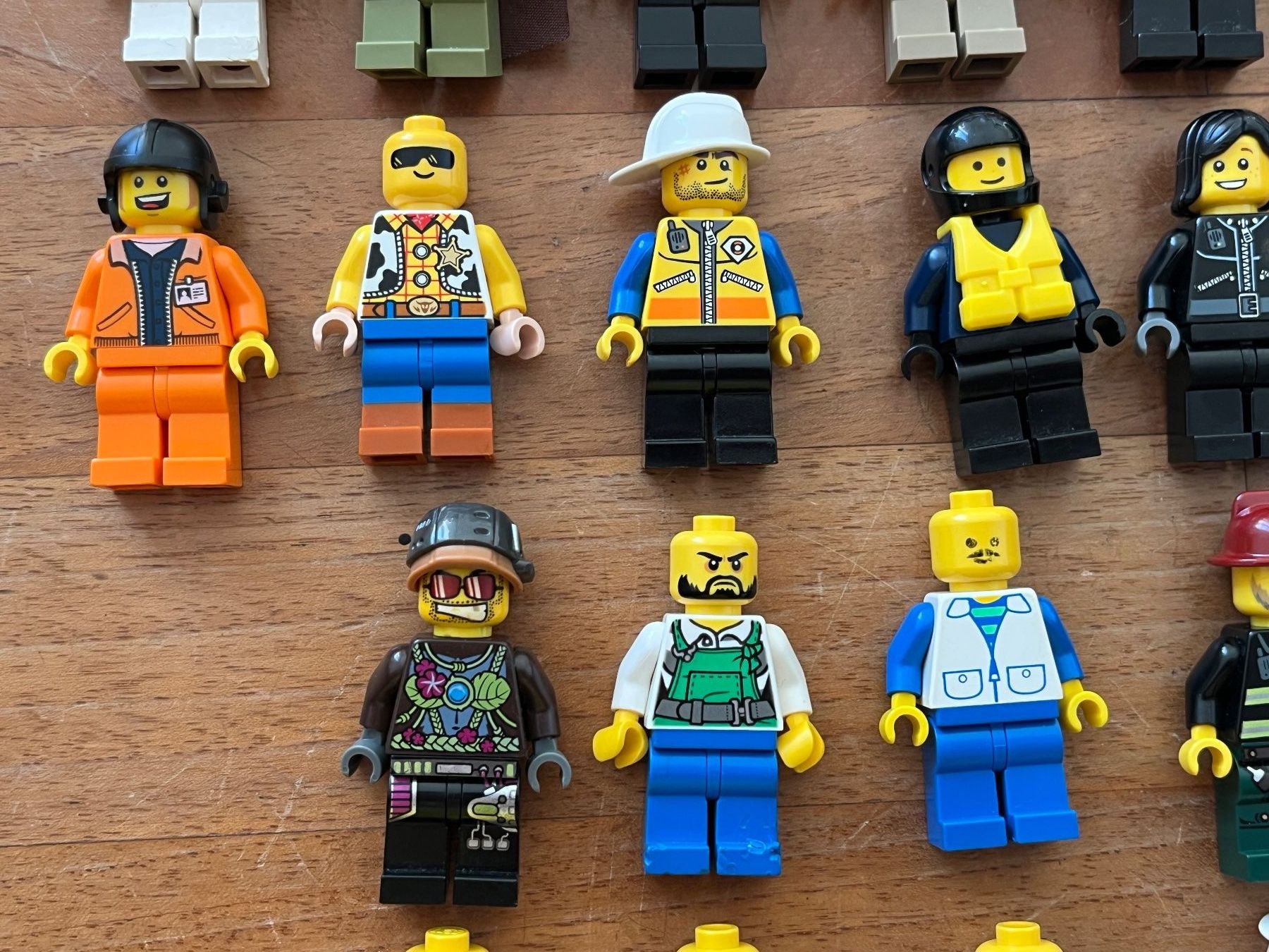 Lego Statuette: 27 Lego Minifiguren Konvolut S2 – Usato da Winterthur venduto da Wusa01 3