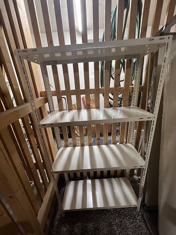 Regale: White shelving unit – Gebraucht aus Zürich von sar_wrn5 1