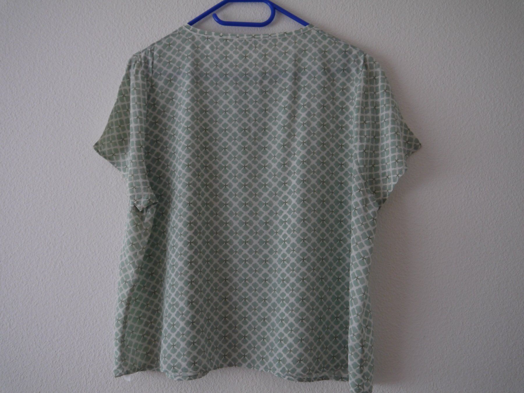 Hemisphere Camicette: HEMISPHERE Bluse aus 100%Seide Gr.XL – Usato da Hagendorn venduto da Blaf 4