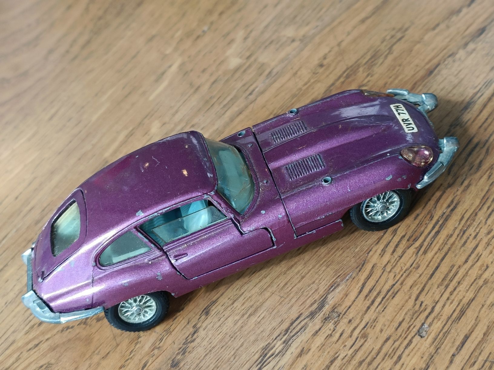 Dinky Toys 131 E Type Jaguar Bronze (Gebraucht) in Sierre für CHF 8