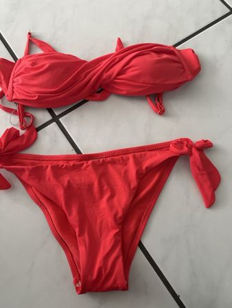 Badekleid 