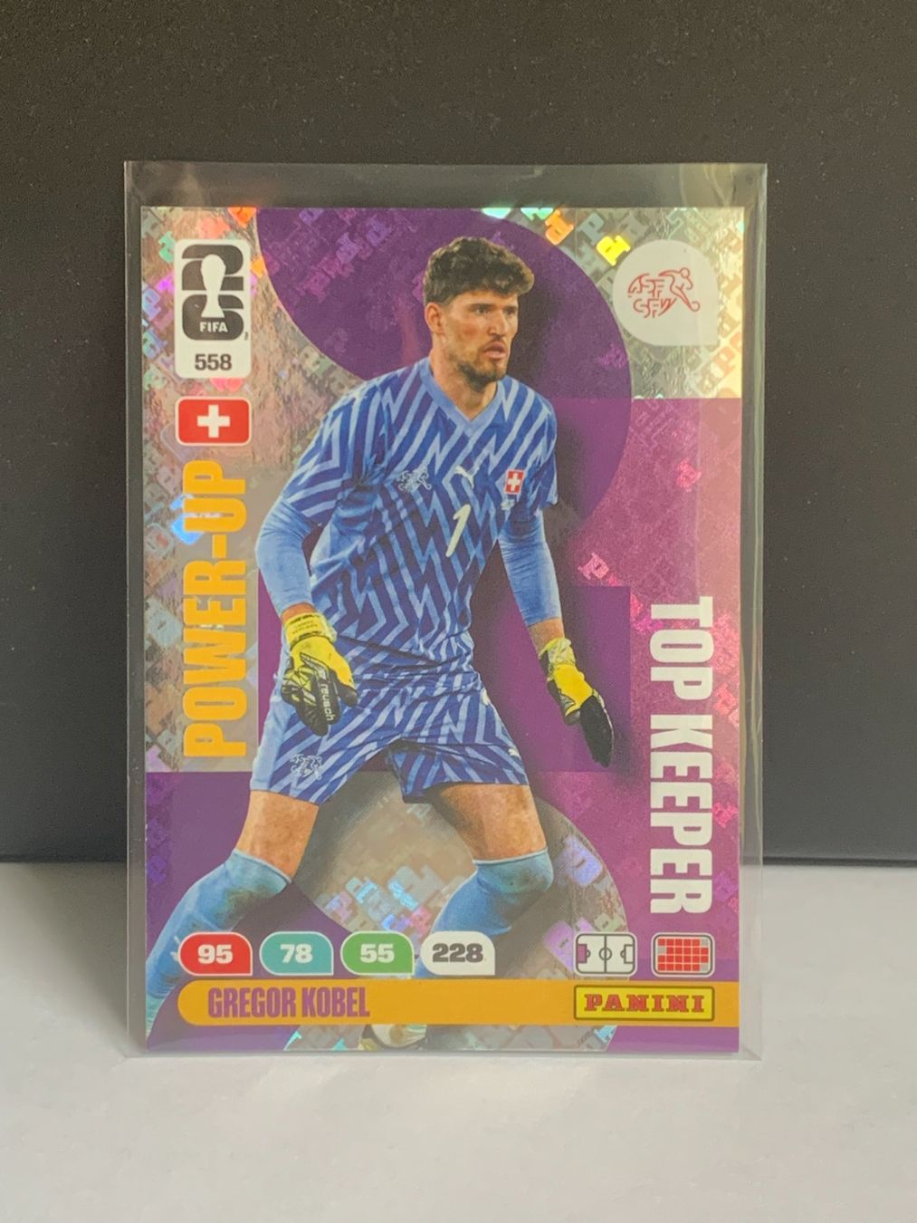 Panini Carte collezionabili: Panini FIFA Gregor Kobel Power-Up Top Keeper – Nuovo (secondo la descrizione) da Flawil venduto da Juventino93