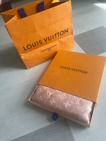 Louis Vuitton Schal rosa