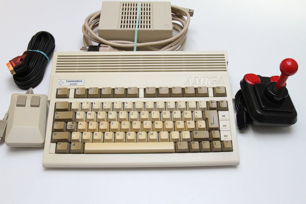 Amiga 600 Kaufen auf Ricardo