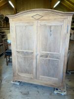 ART 1003-H Armoire cerisier sablé