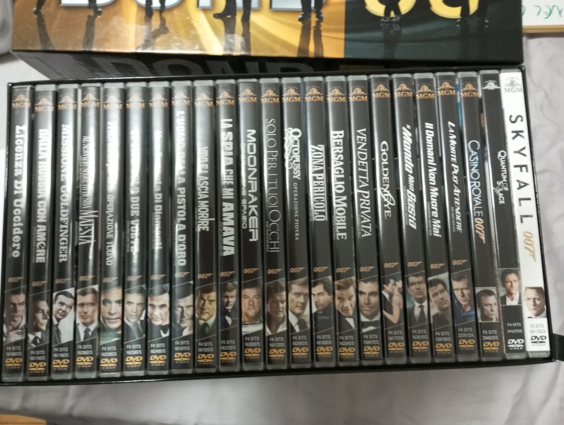 Alle DVDs: FILM BOND 50 DVD – Gebraucht aus Sigirino von acquila16 1
