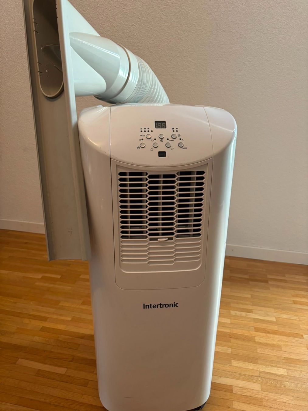 Klimageräte: Klimagerät/Klimaanlage Intertronic ab 1.- – Gebraucht aus Kriens von Vinataba555