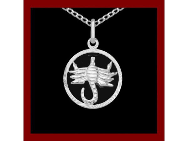 Ciondoli: Skorpion Sternzeichen-Anhänger Silber 925 – Nuovo e nell'imballaggio originale da Illnau venduto da Demoniac
