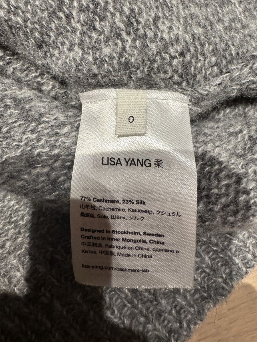 Maglioni & Felpe: Lisa Yang Sweater – Usato da Uitikon Waldegg venduto da Kuendig2011 2