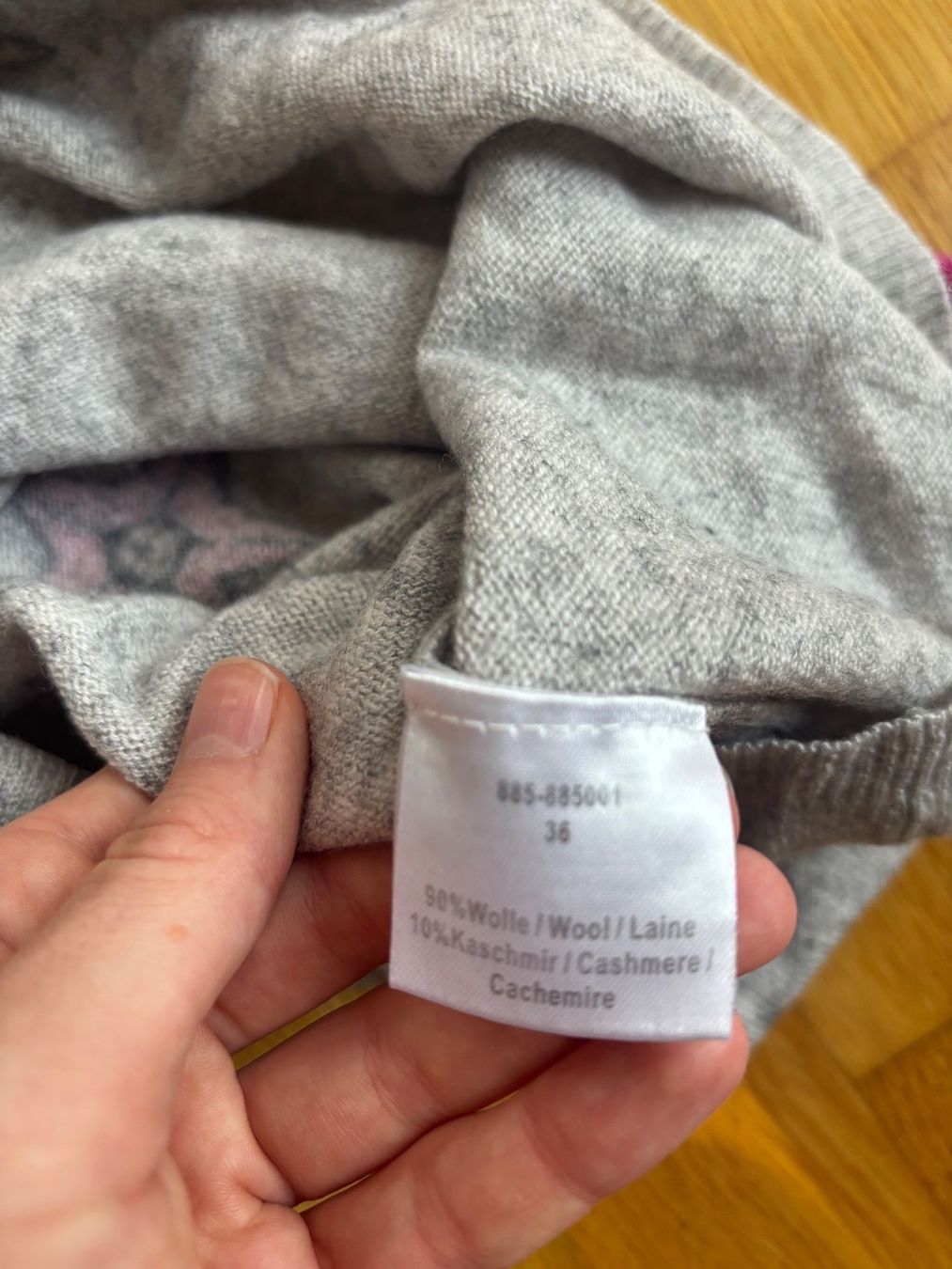 Maglioni & Felpe: Cashmere und Wollpulli Grau Grösse 36 – Usato da Buchs ZH venduto da anviesku 2