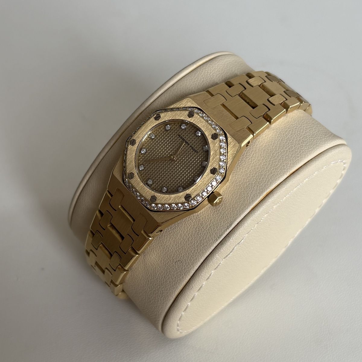 Audemars Piguet Orologi: Audemars Piguet Royal Oak 18K 107g – Usato da Winterthur venduto da LaBodega 1