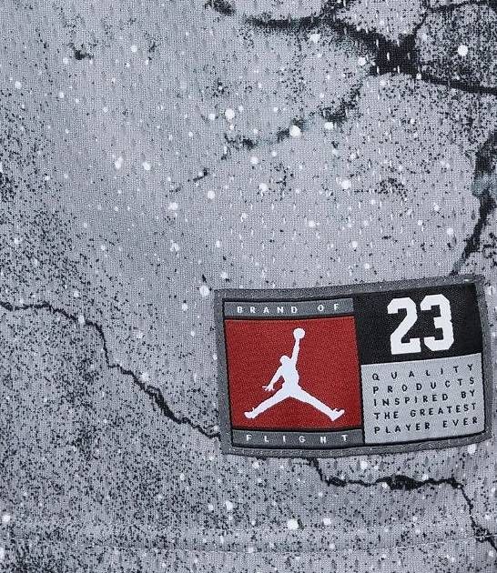 Costumi: Jordan 23 Top Cement Grey 147 - 163 – Usato da Mont sur Rolle venduto da Carole1012 2