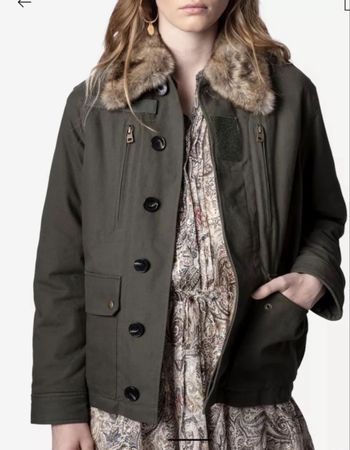Women's Jacket Khaki with Fur Collar Used Condition