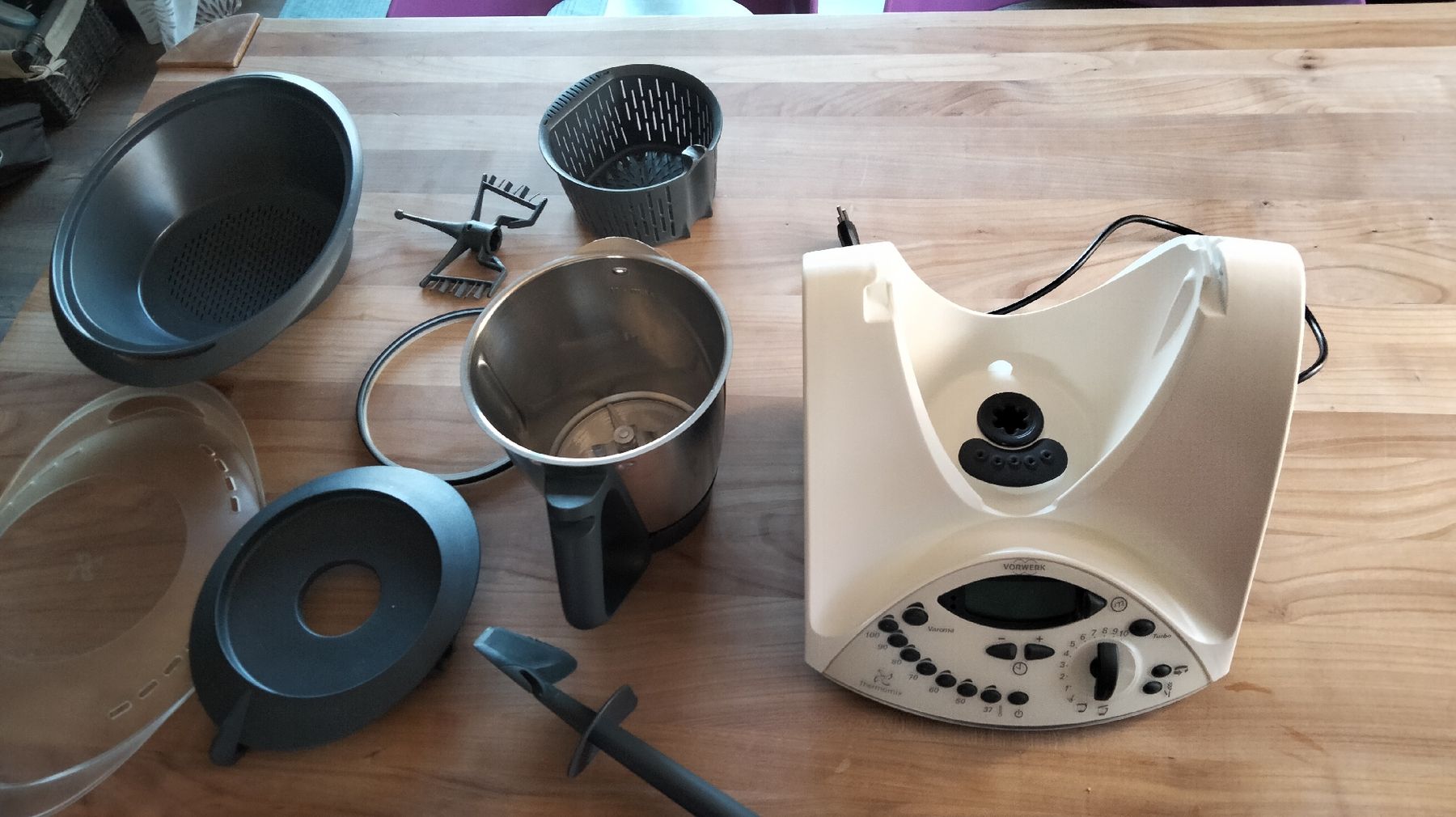 Elettrodomestici da cucina: Vorwerk Küchen Maschine – Usato da Roggwil BE venduto da bahn75 1