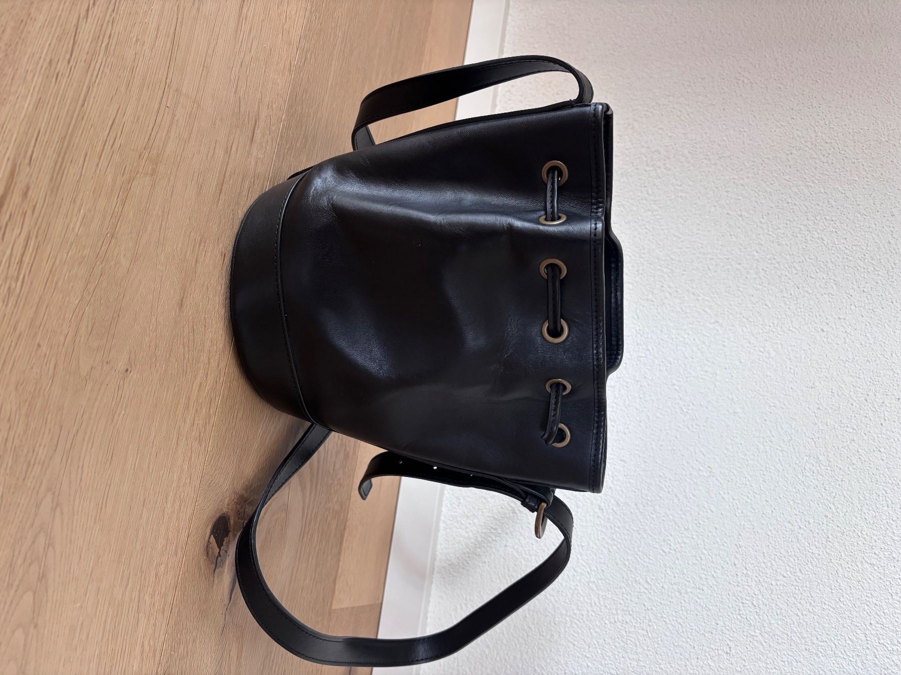 Sezane Borse da donna: Sezane Farrow Bag Mini Black leather – Nuovo (secondo la descrizione) da Winznau venduto da Lauralavera1 4