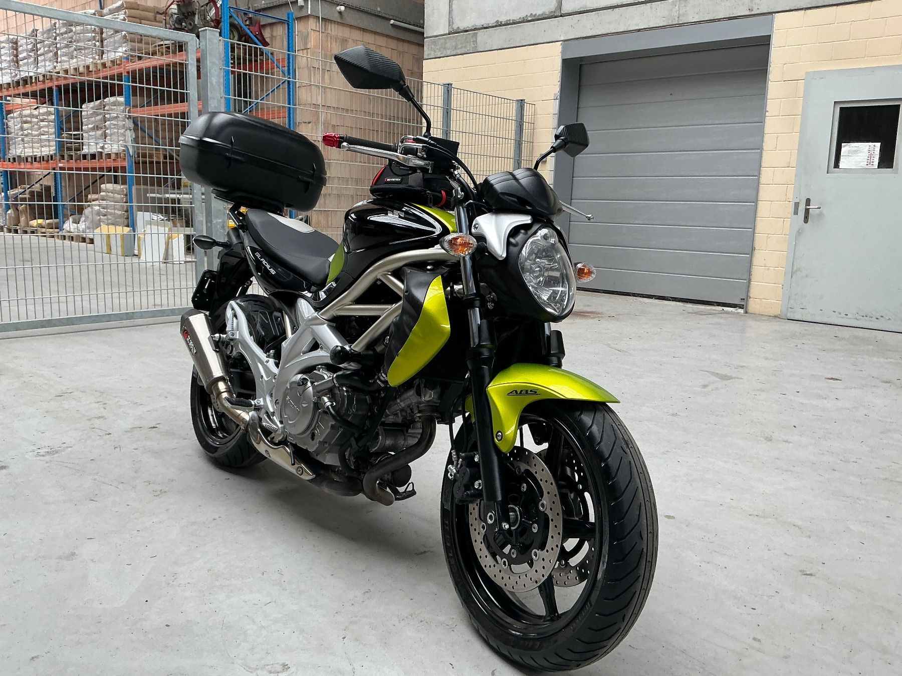 Suzuki Strada: Suzuki SFV650A Gladius – Usato da strengelbach venduto da Zoks