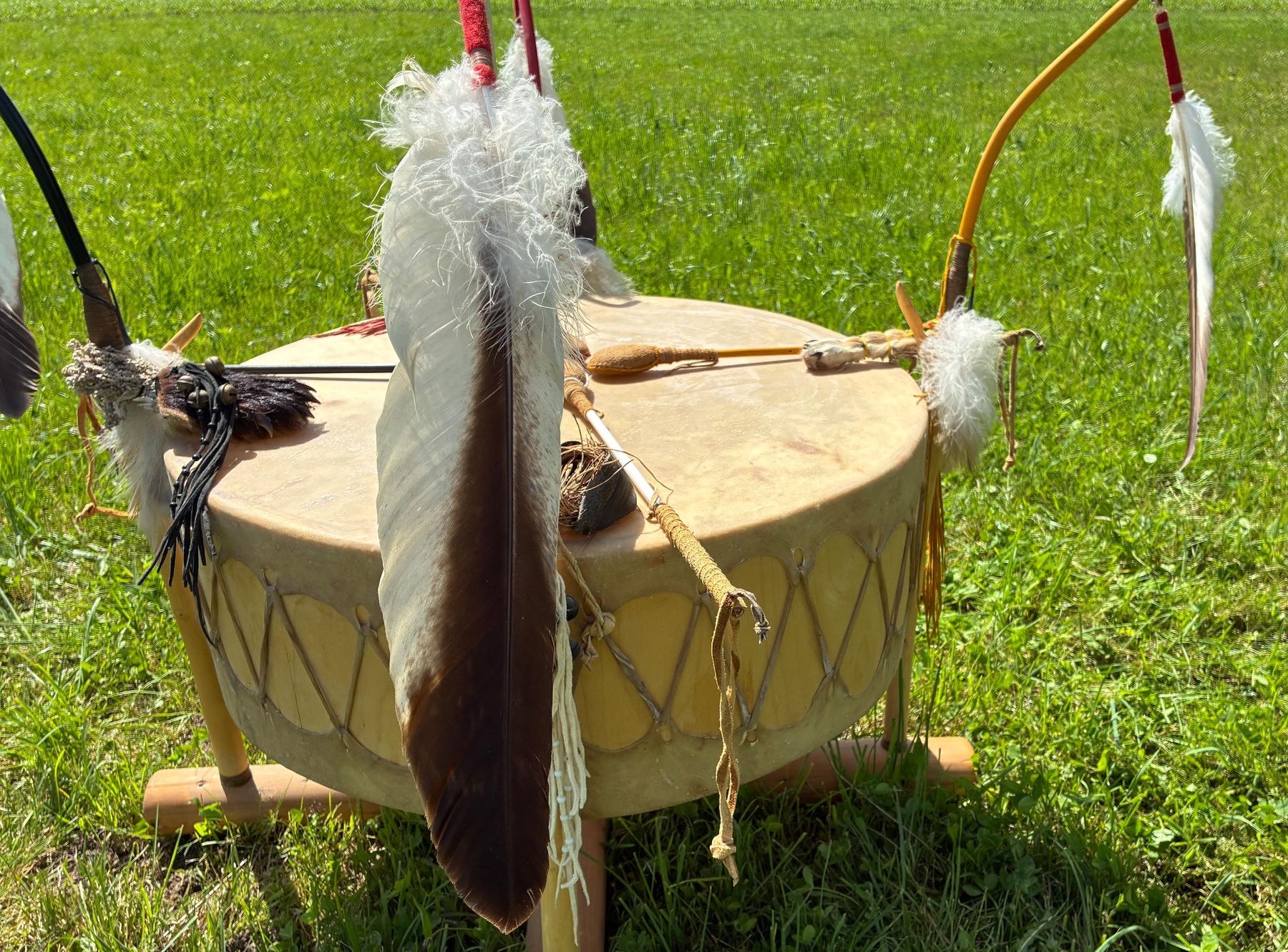 Strumenti musicali: Schamanen-Trommel der Lakota – Usato da Bäretswil venduto da robsonantik 9