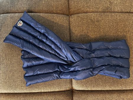 Moncler Daunen Schal Winter Neuwertig