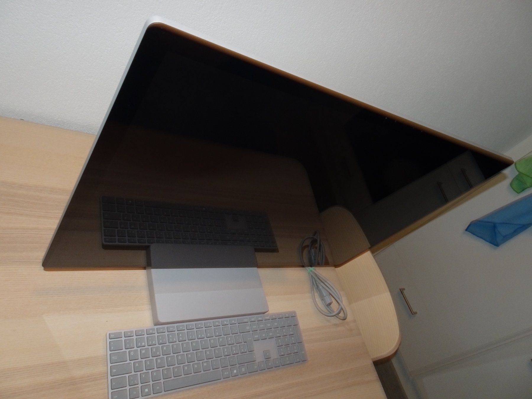 PCs: MICROSOFT SURFACE STUDIO ALL IN ONE PC – D'occasion à Seewis-Schmitten par dudley9 7