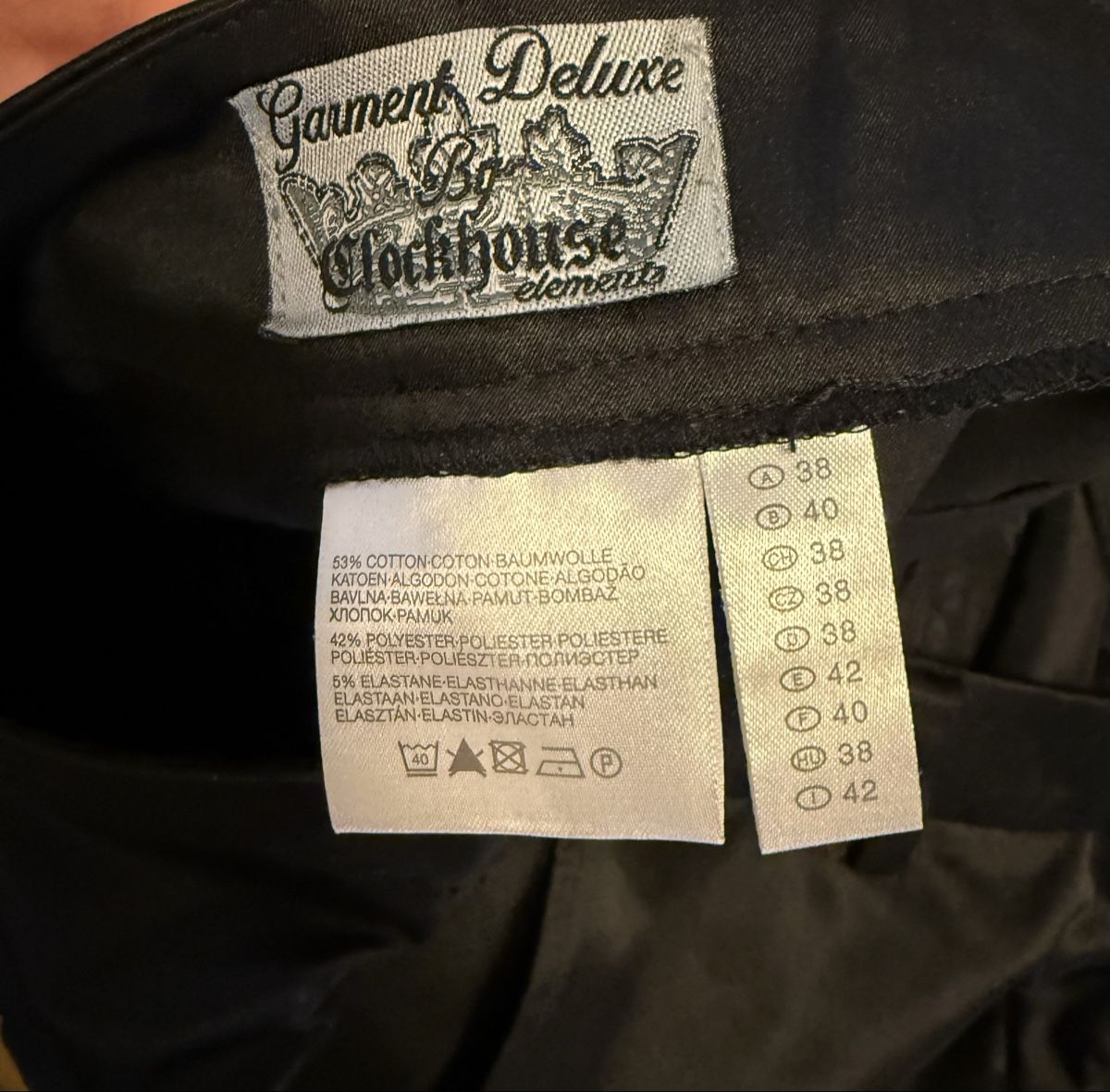 C&A Anzüge & Kostüme: Costume élégant Clockhouse noir taille 38/XL – Gebraucht aus Les Avanchets von NR07 4