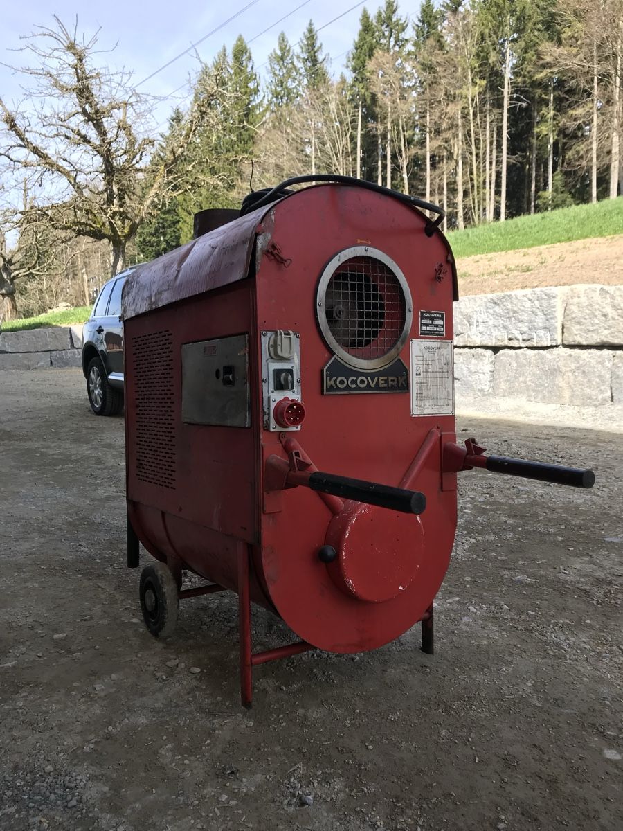 Radiateurs: Warmluftheizofen – D'occasion à Uffikon par Deutz6206