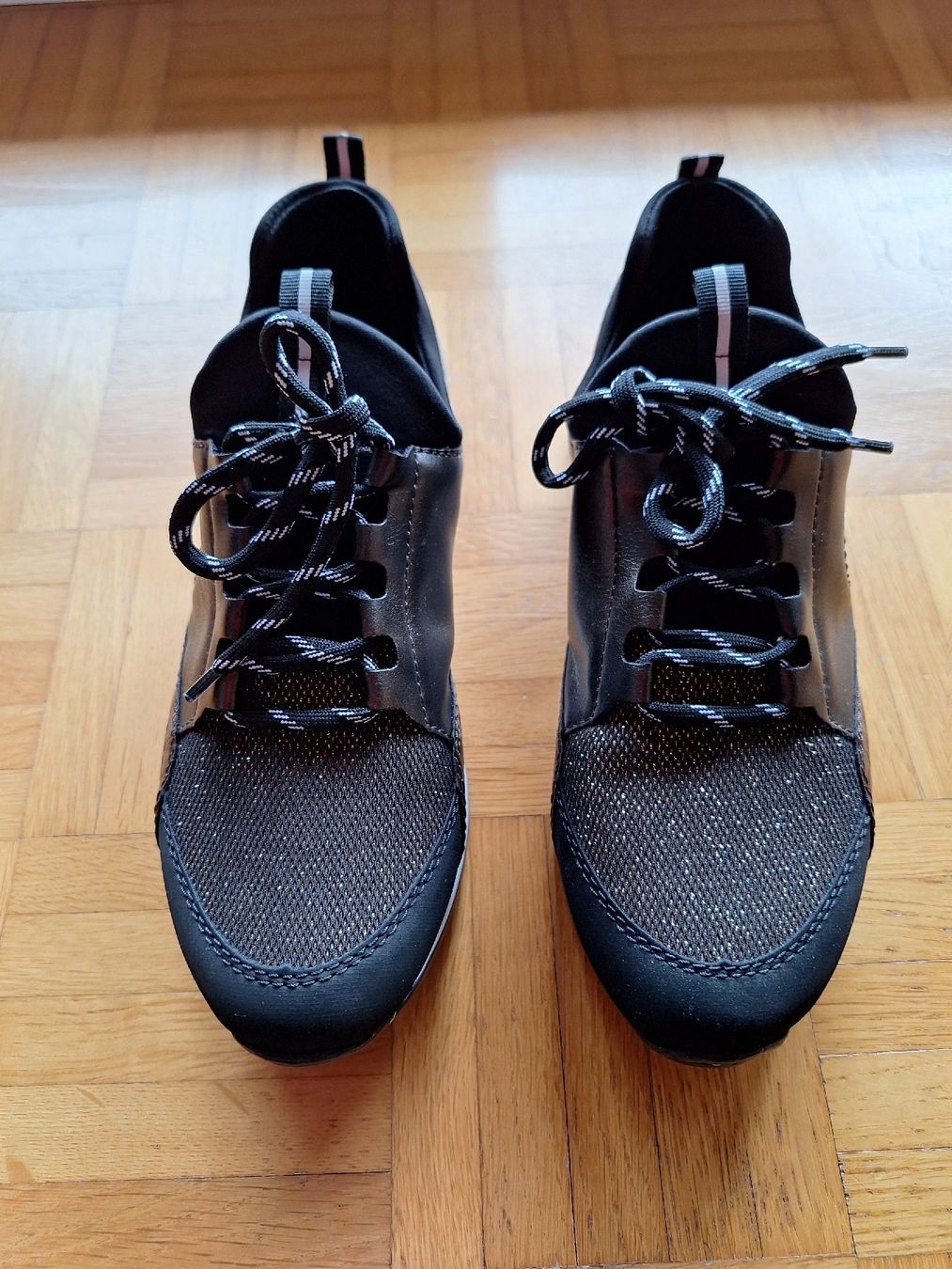 Rieker Scarpe da donna: NEUE Sneaker von rieker, gr. 38 – Nuovo e nell'imballaggio originale da Utzigen venduto da Velvet8 1