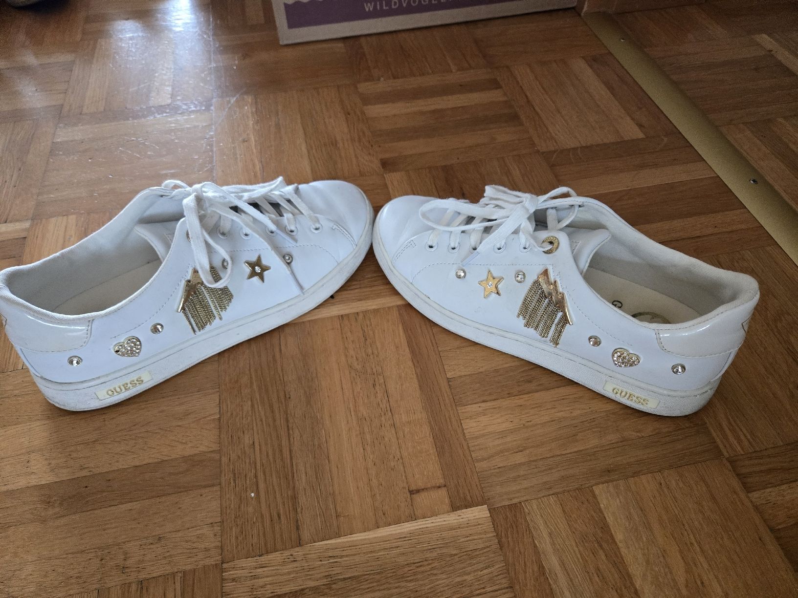 Guess Scarpe da donna: Guess Schuhe – Usato da Greifensee venduto da Asti8 1