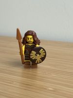 Lego Minifigur Kämpferin 2