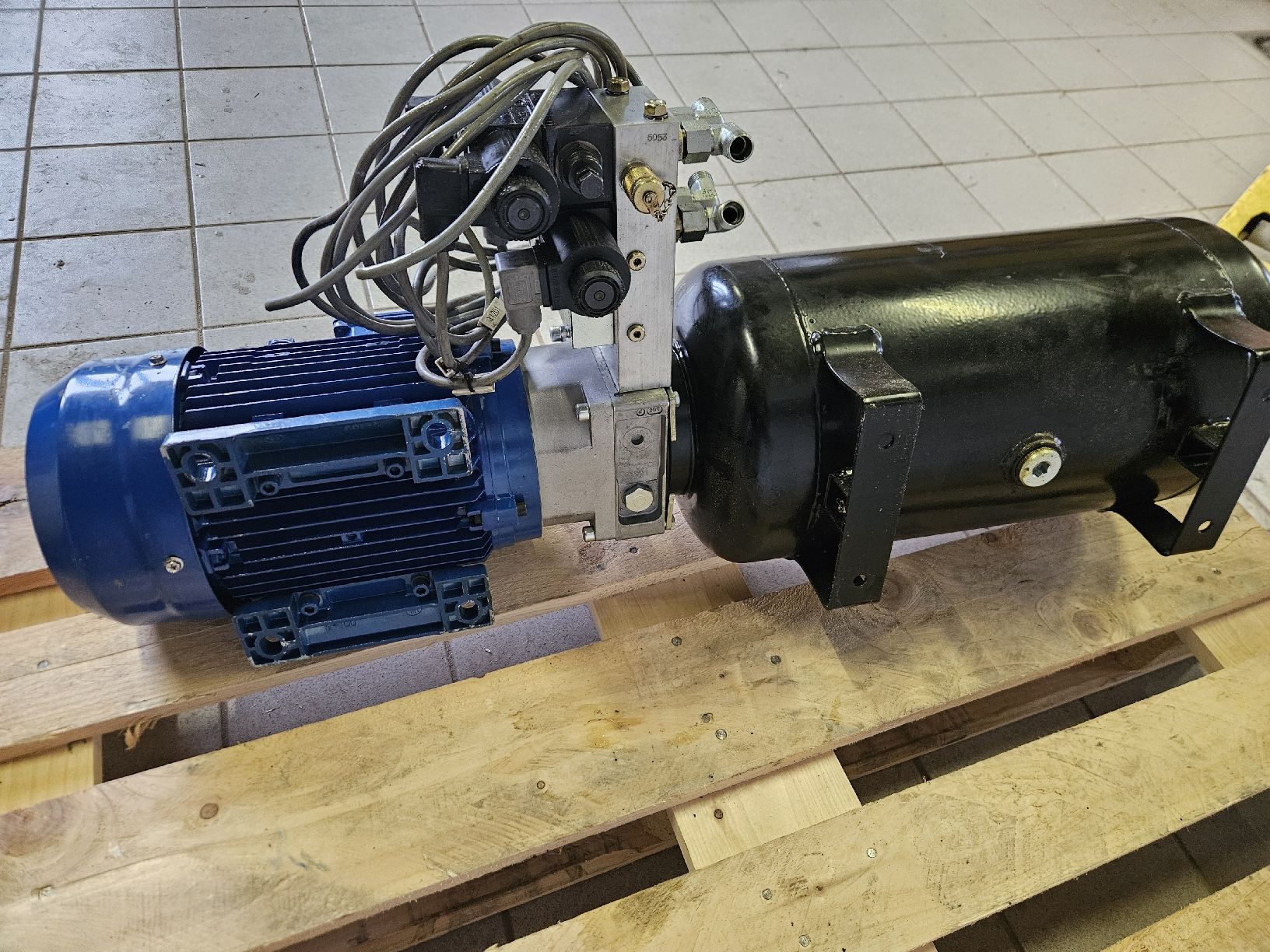 Tutte le macchine: Hydraulik – Usato da Buttisholz venduto da EAGB 4