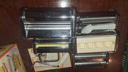 Machine à pâtes/raviolis