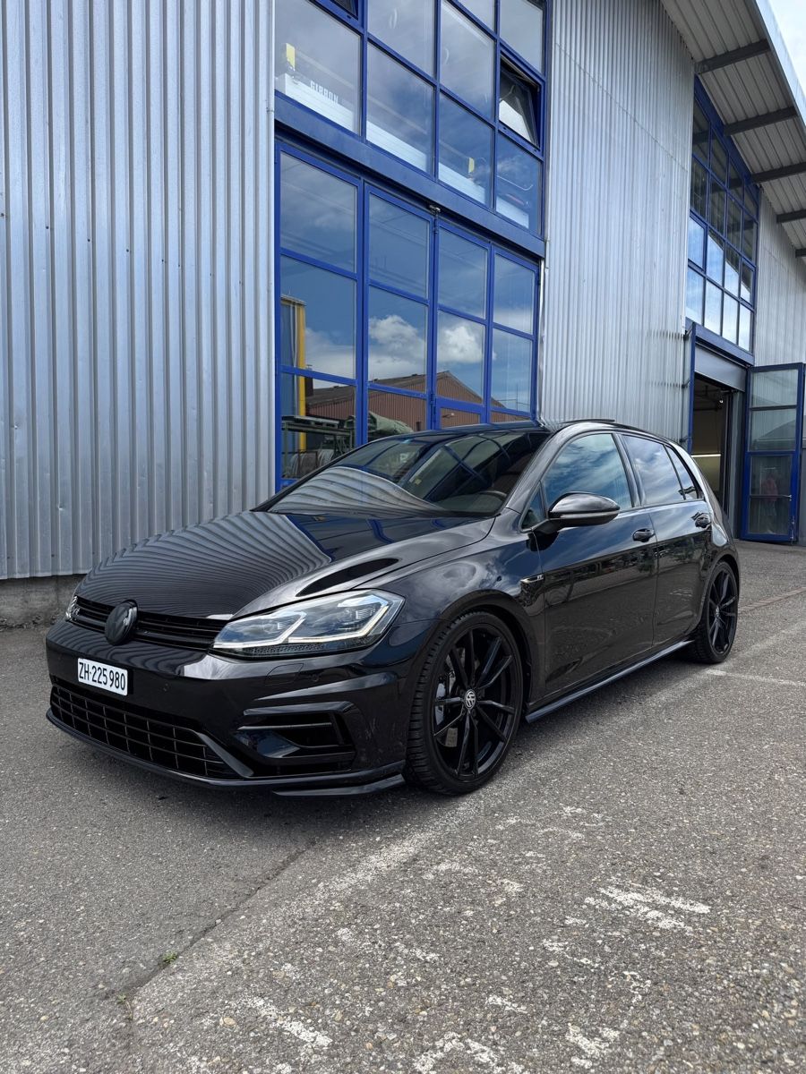 VW Automobili: Golf 7.5 R 4Motion – Usato da Stäfa venduto da jaguar8712 1