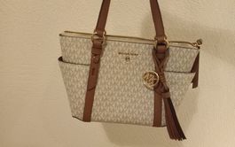 Michael Kors Tasche. Fast NEU. (Neupreis 350.-)