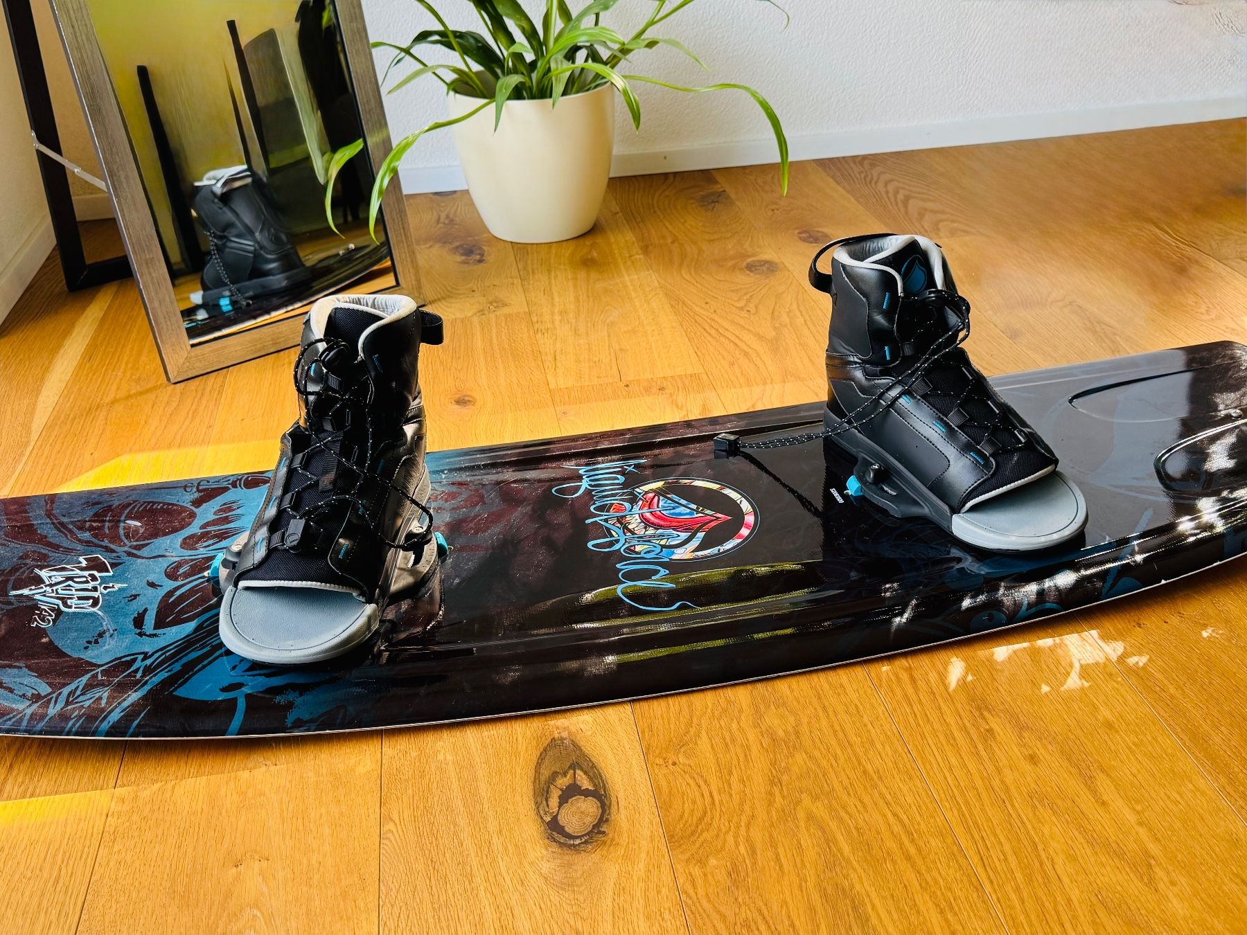 Tavole da surf e di nuoto: Wakeboard Liquid Force J.Redmon SpecialDesign.141,9x43,8 cm – Usato da Obernau venduto da den_vrp6 1