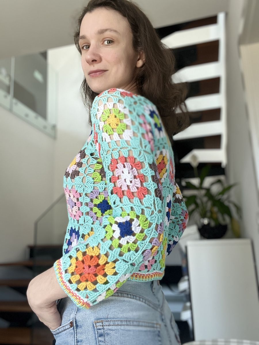 T-shirt: Pull crochet fait main Granny Square – Nuovo (secondo la descrizione) da Renan BE venduto da Mme_balec 2