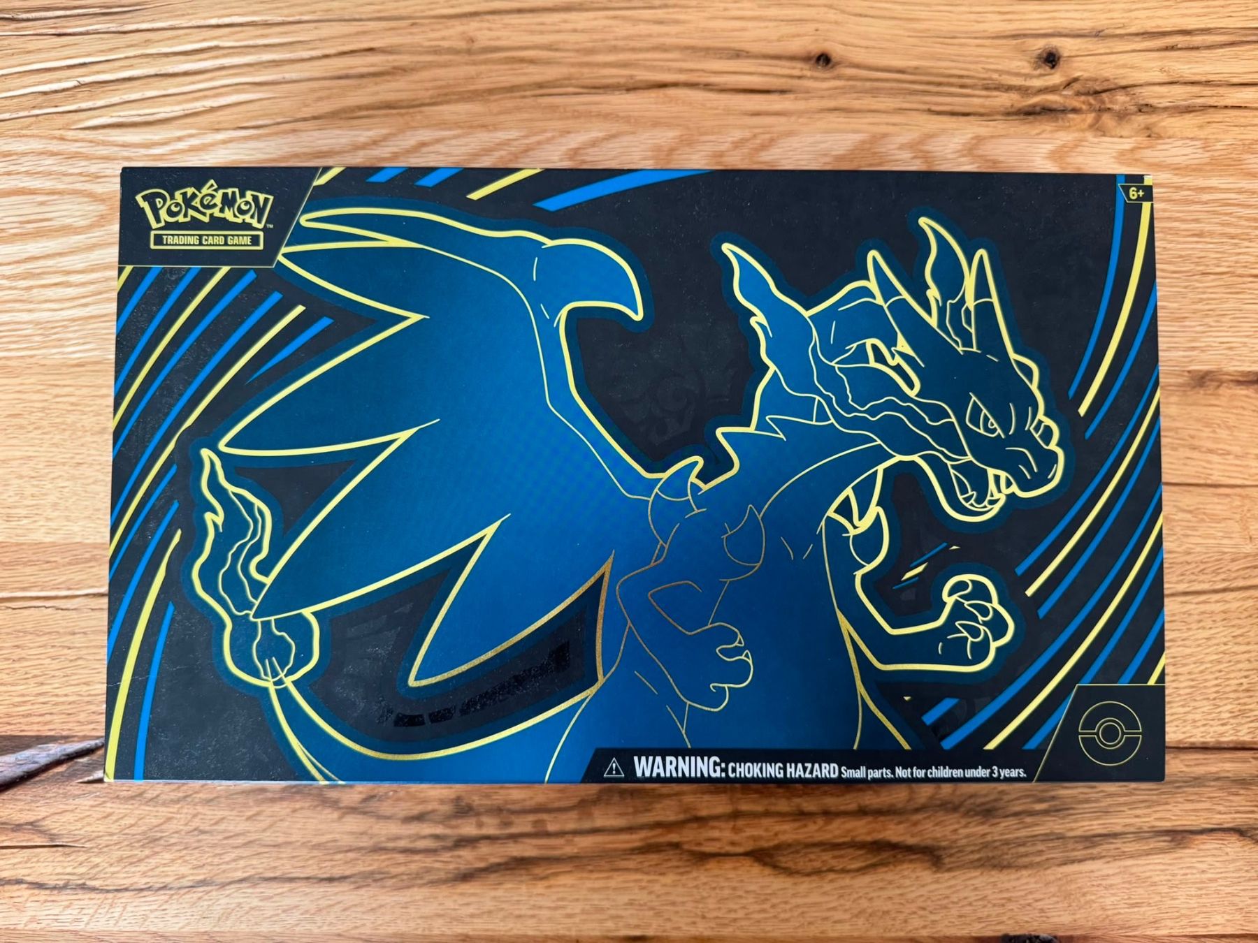 Pokémon Sammelbilder & Trading cards: Pokémon Mega Charizard - Ultra Premium Collection – Gebraucht aus Seuzach von provenzano18