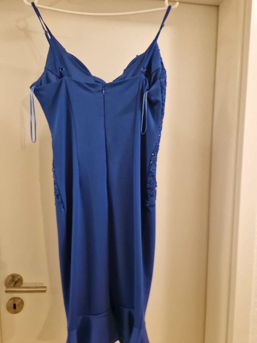 Kleider: Lipsy Cocktailkleid 40 – Gebraucht aus Kefikon TG von Livline 3