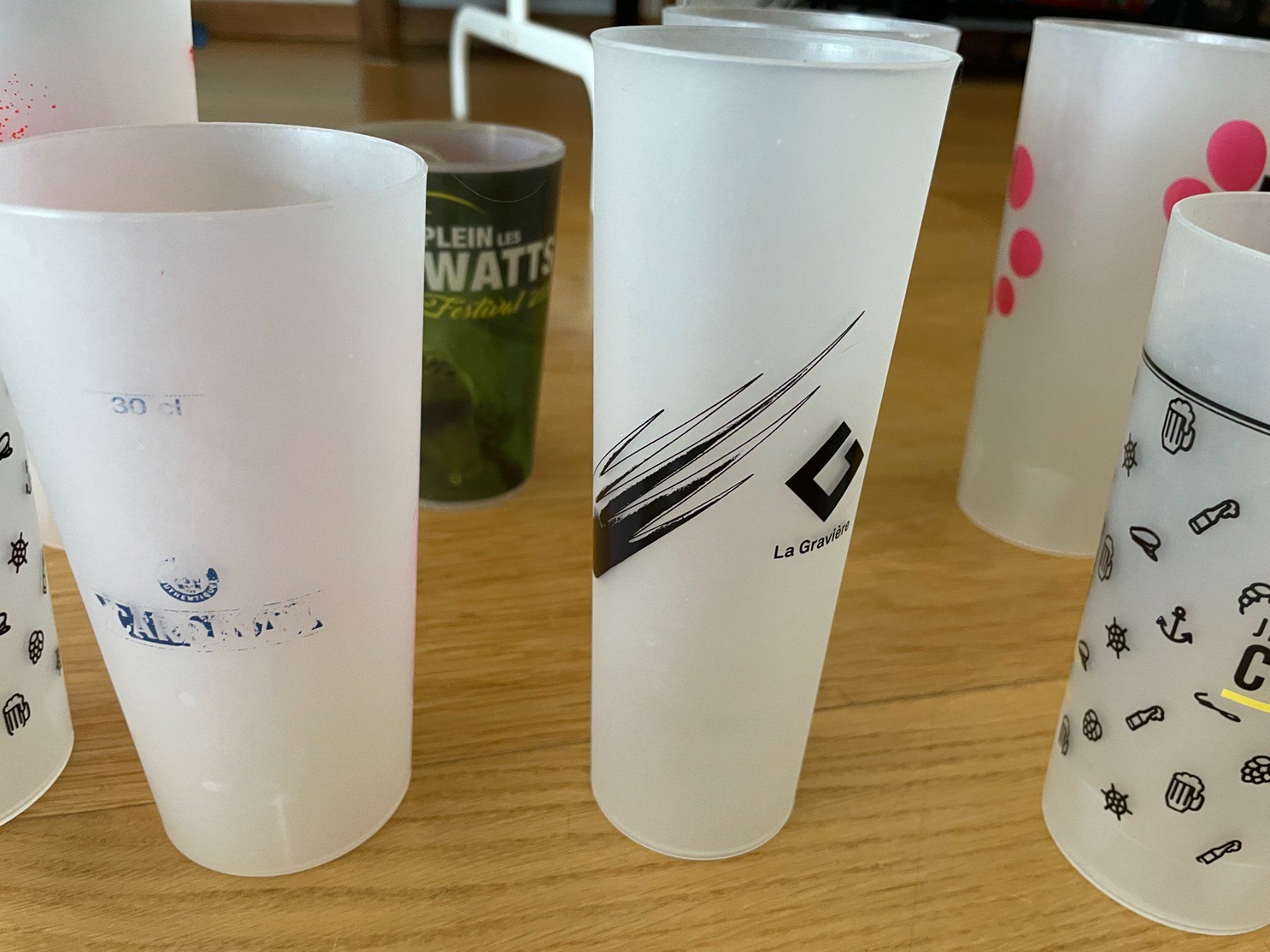 Bicchieri: 11 verres en plastiques – Usato da Petit Lancy venduto da gil_hr6v 4