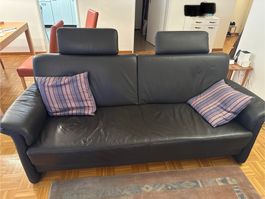 Ledersofa dunkelbraun zwei 2-Sitzer mit Kopfstützen