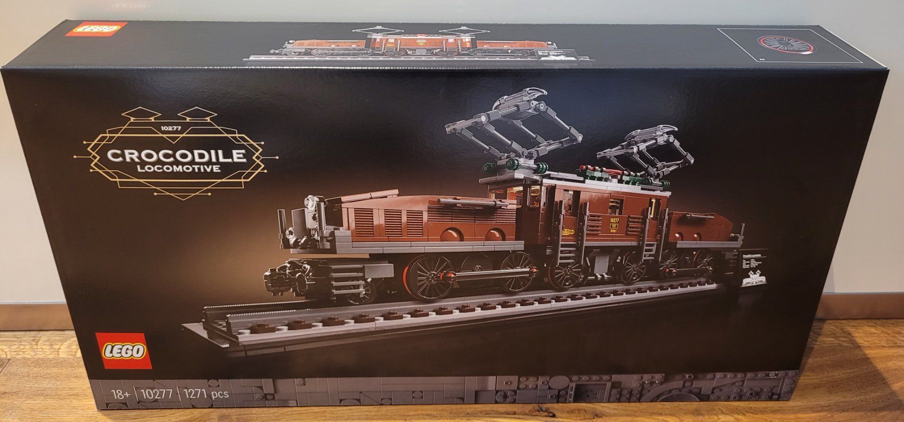 Lego Giocattoli: LEGO Creator Expert Lokomotive 10277 – Nuovo e nell'imballaggio originale da Hinteregg venduto da BrickHeaven 1