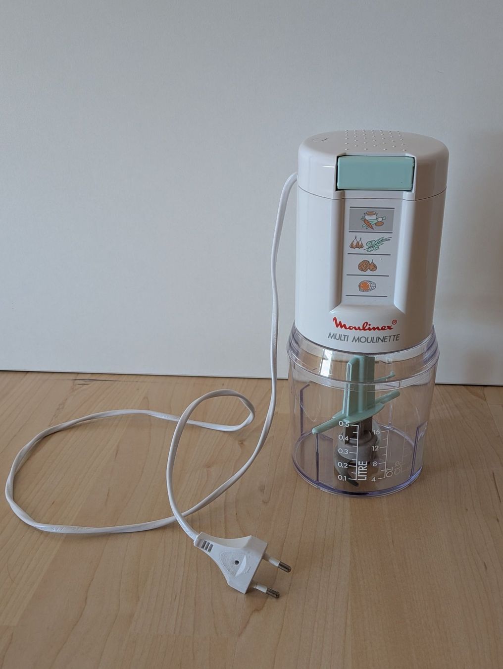 Moulinex Küchengeräte: Moulinex Multi Moulinette - Hacker, Zerkleinerer – Gebraucht aus Illnau von Flomi75
