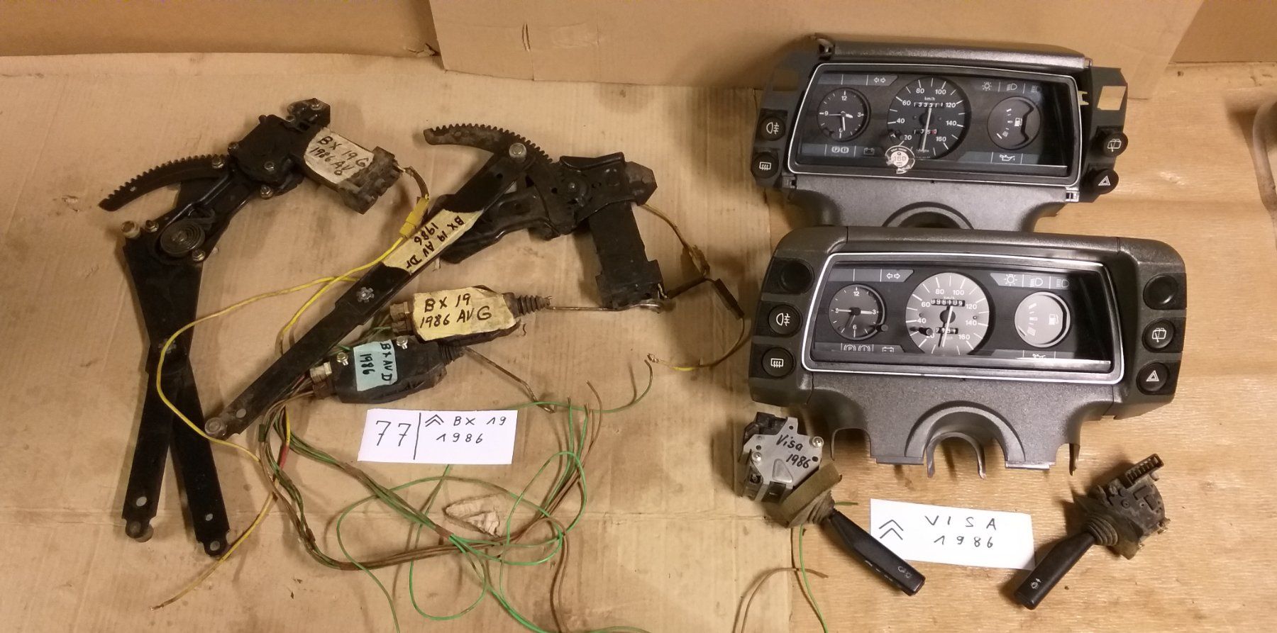 Citroën Tutti pezzi di ricambio auto: CITROEN BX + VISA  DIVERSES PIECES  OLDTIMER / DIVERSE TEILE – Usato da cortébert venduto da rlv