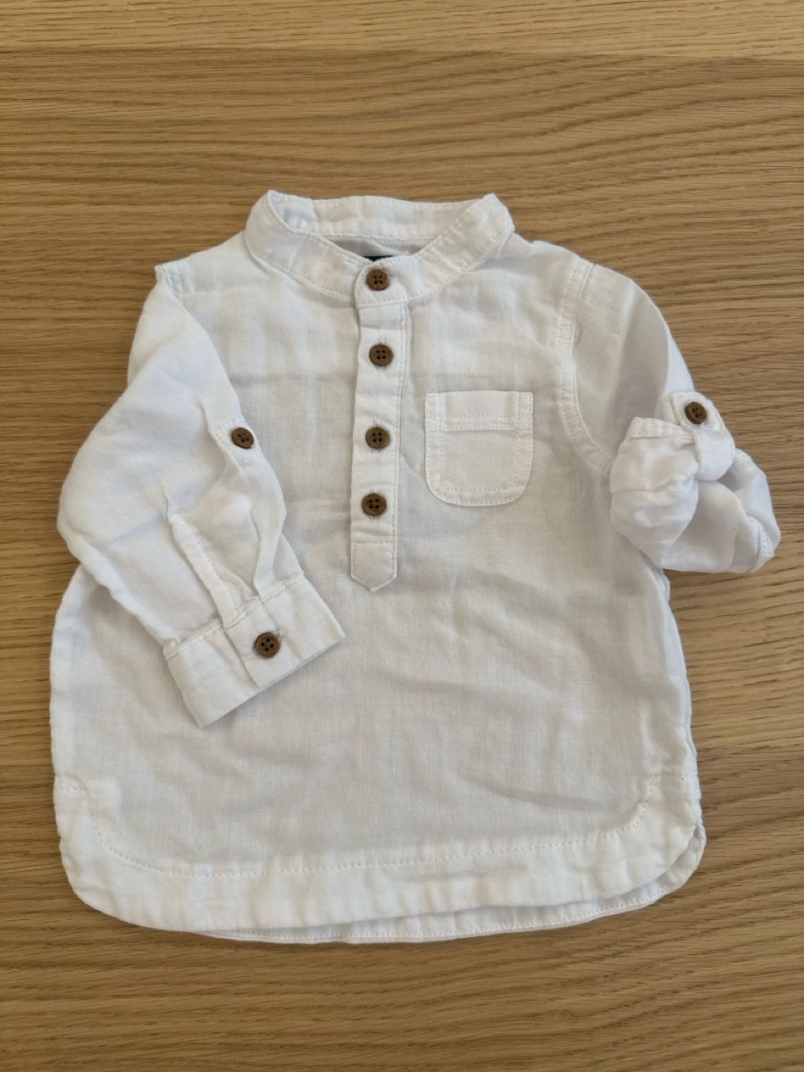 Camicie, Top & T-shirt: Hemd Kiabi Weiss Grösse 60/ 3 Monate – Usato da Zürich venduto da emily.sch