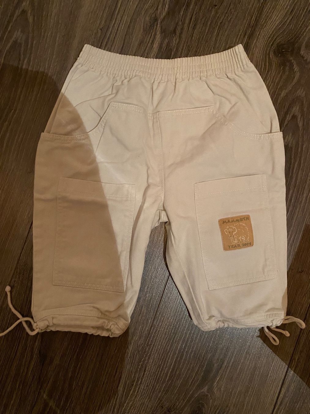 Hosen: Pantalon 3/4 12 mois – Gebraucht aus Chermignon-Bas von mioumiou34